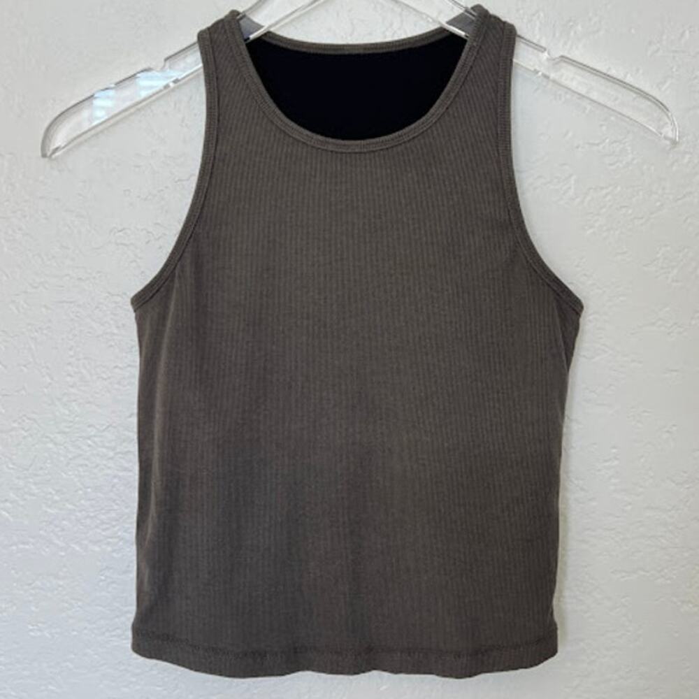 Vuori Women's Pose Plyo Tank Top S Green Ribbed Crop Soft Stretch Athleisure